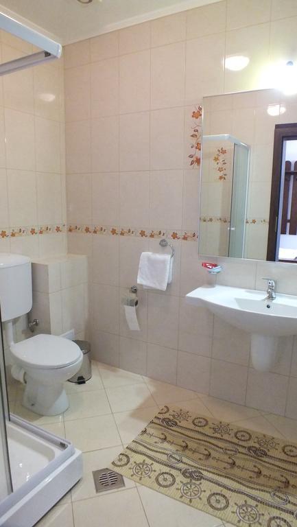 Hanul Cocosul Vitanesti Ngoại thất bức ảnh